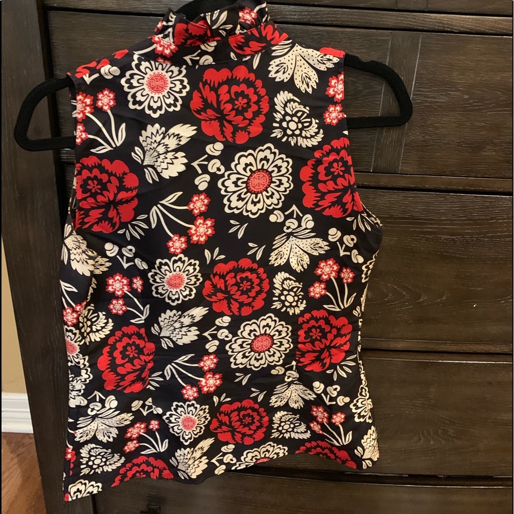 Authentic Tory Burch Sleeveless Blouse - Picture 2 of 4